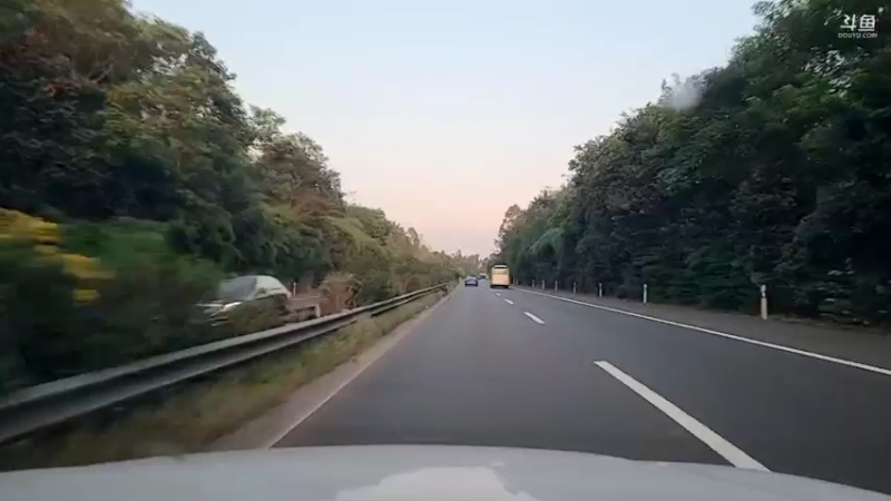 【2021-09-26 18点场】川味箩卜：下午去机场接瓜瓜