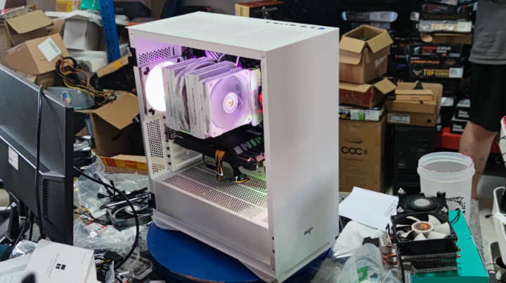 猪大肠的白色m2pro主机