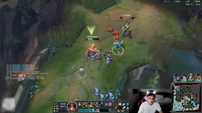 英雄联盟：草莓各种残血反杀秀 一手凯影更是万人斩!!