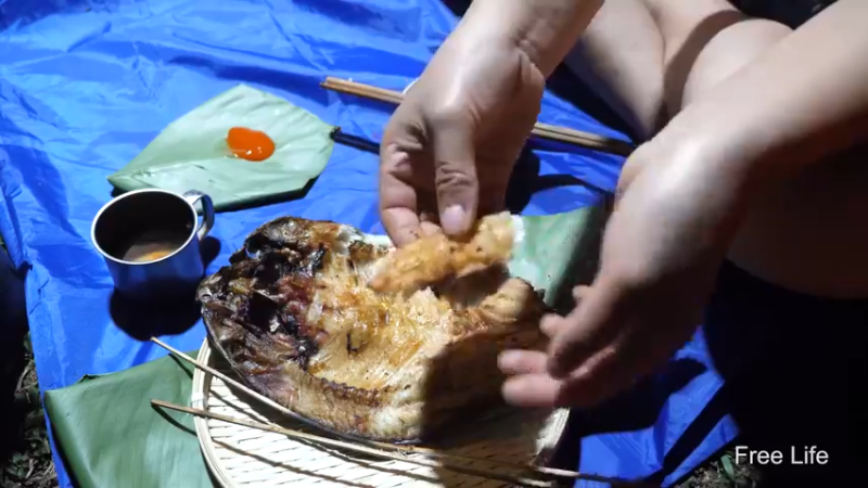 更新制竹筏野食熏鱼(7)深入荒野隐居修仙,建设世外桃源投个币吧