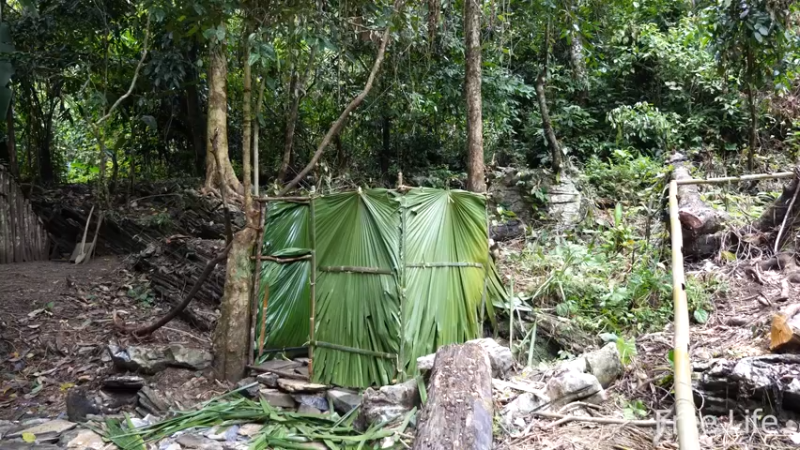 更新1季用山泉淋浴(19)深入荒野隐居修仙,建设世外桃源投个币吧