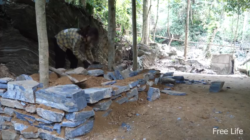 更新 我在深山建厨房(3)深入荒野隐居修仙,建设世外桃源投个币吧