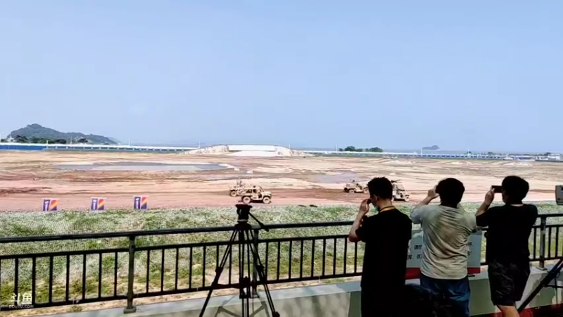 【2021-09-28 14点场】军武直播：下午两点半，地面装备动态展！