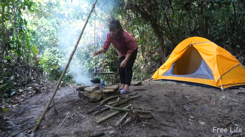 更新1季离家入山d的第一餐(2)深入荒野隐居修仙,建设世外桃源投个币吧