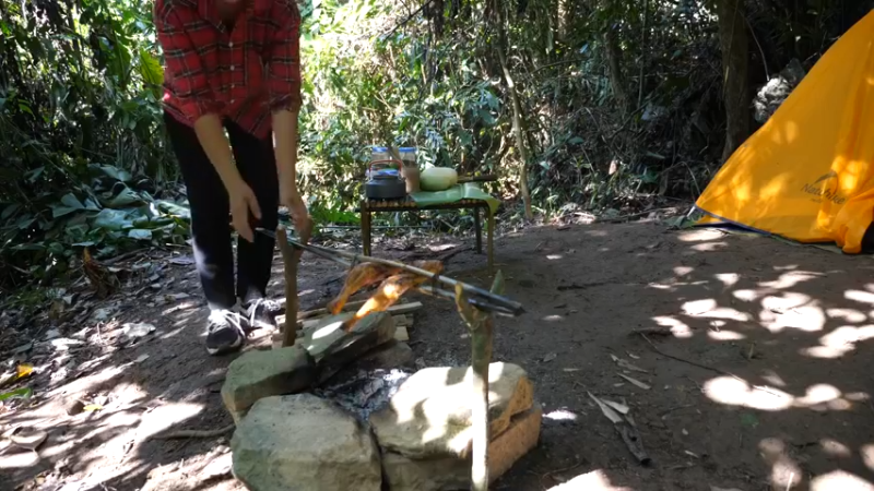 更新1季带进山里的食物(10)深入荒野隐居修仙,建设世外桃源投个币吧