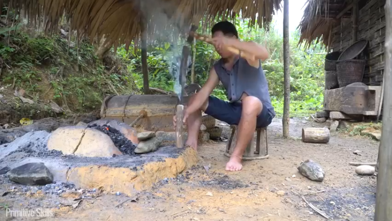 真人我的世界-空手发展-单人炼铁X4(14)节选如果你一无所有，进入山野