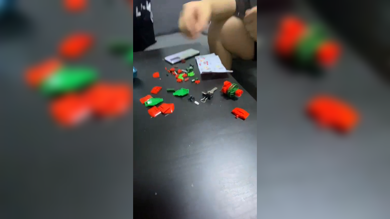 大半夜拉都拉不住，你们猜他多长时间能拼好？