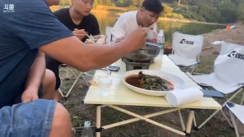 【2021-10-01 17点场】魅力生活i：欢迎各位大佬来魅力