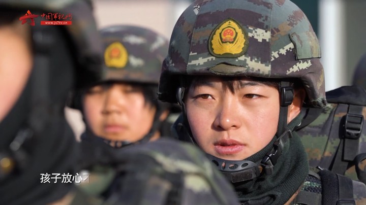 原创MV《报答》：用歌声传达爱的旋律