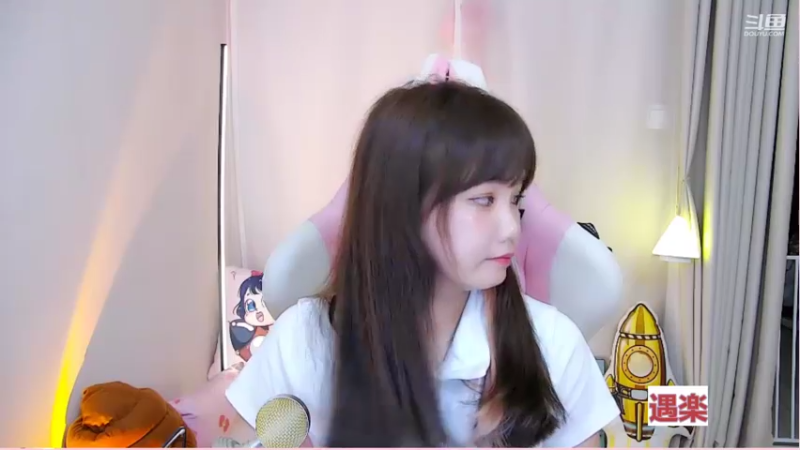 【2021-09-26 20点场】欣小菜：【有车位】萌妹开心上大分！