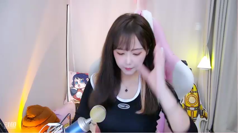 【2021-09-27 11点场】欣小菜：【有车位】双倍经验！萌妹开心上大分！