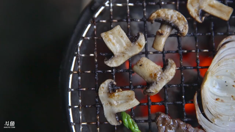 【美食】野食小哥的精彩时刻 20211002 16点场