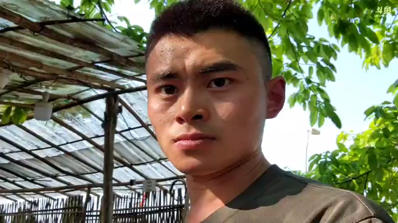 【2021-10-03 15点场】川味箩卜：超级粉丝团冲冲冲！！