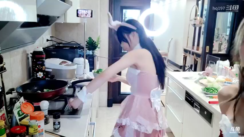 兔女郎美味厨房-1