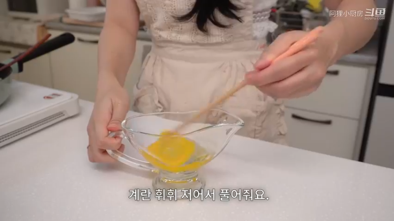 一个人的生活的日常生活。制作小紫菜包饭便当，中秋连休日常，火鸡炸酱面，野外约会，煎饼，西红柿意大利面，辣椒炸鸡，五花肉片，茄子料理
