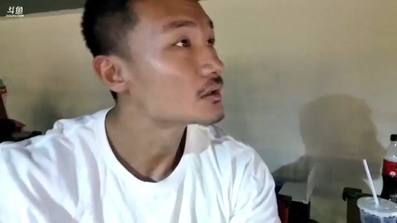 【2021-10-04 17点场】黑人毅：车队名字毅家门,晚上会来一个新妹子