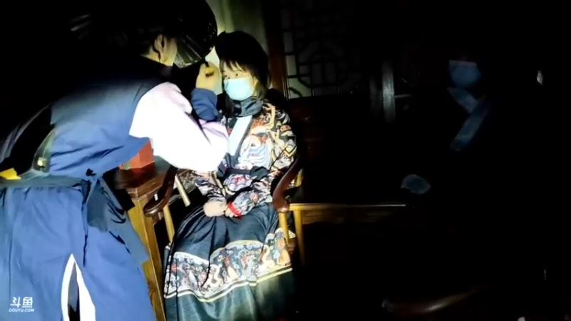 【2021-10-03 22点场】智勋勋勋勋：智勋：户外小姐姐密室