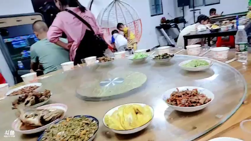 【2021-10-04 18点场】洪湖小肖：亲子运动会day2