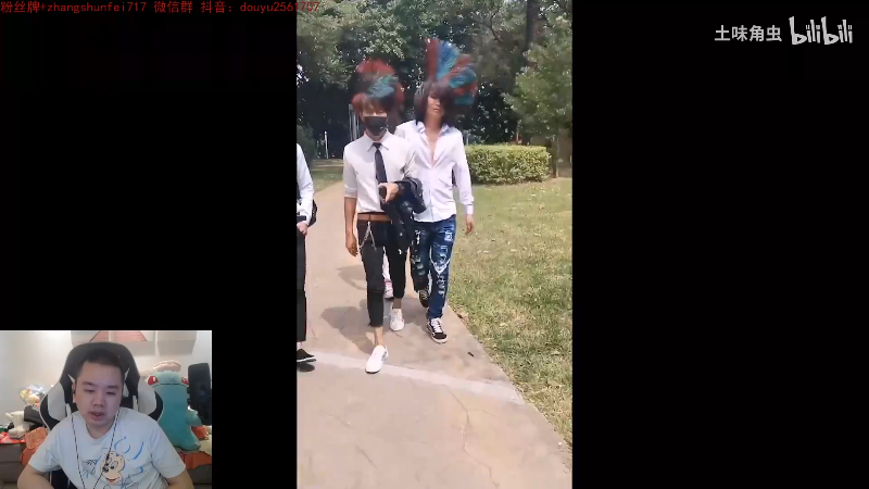 【英雄联盟】网友张顺飞的精彩时刻 20211005 05点场