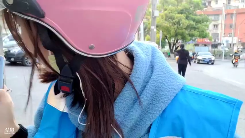 【2021-10-05 17点场】百变姑姑肖淑洁：姑姑:把好运都给你们吧