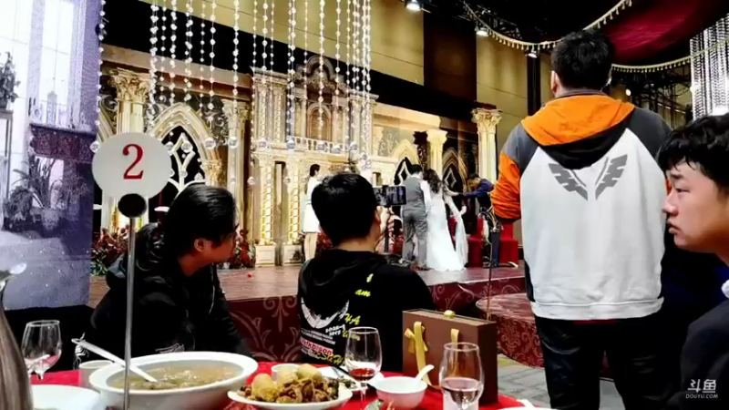 【2021-10-05 13点场】赖小峰：坤坤，新婚快乐嗷