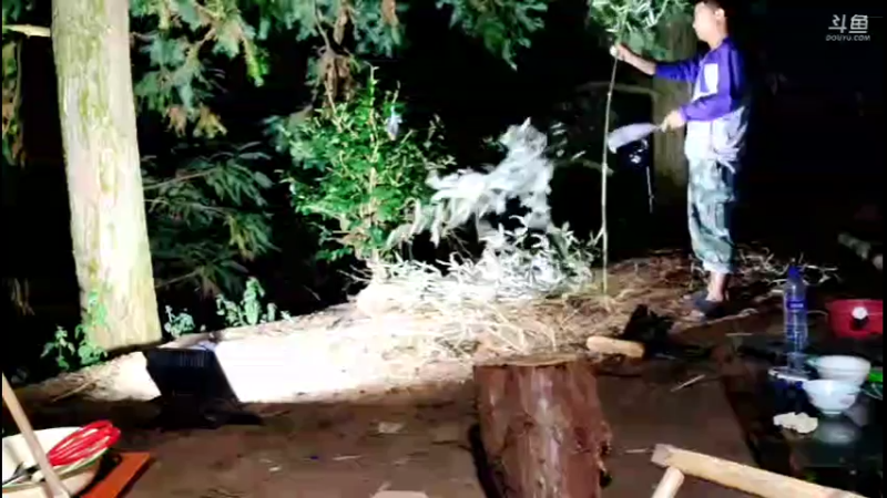 【2021-10-05 18点场】主播阿郎：挑战荒野独居30天