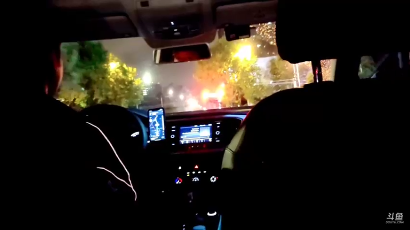 【2021-10-04 22点场】赛文柒Seven：西安的夜晚。