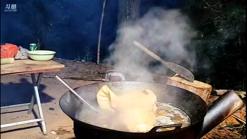 【2021-10-07 18点场】主播阿郎：挑战荒野独居30天(赶集)