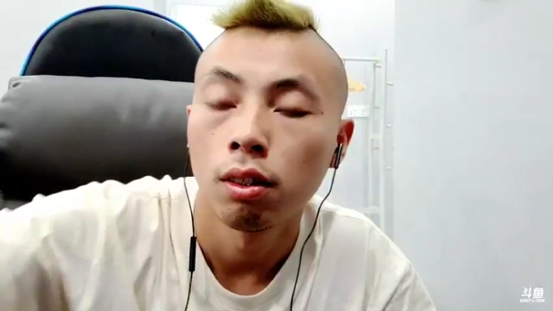 【2021-10-07 19点场】逐梦兄弟：在南宁休整一下