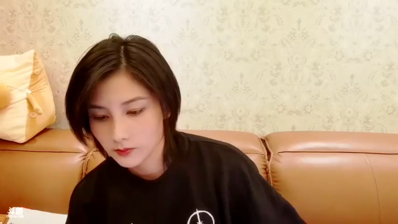 【2021-10-07 19点场】我是唐菲：嘿 你玩的过瘾嘛