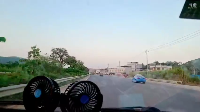 【2021-10-07 18点场】逐梦兄弟：在南宁休整一下