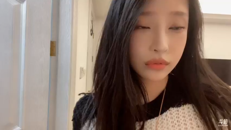 【2021-10-07 23点场】VIVI小小酥：不知道有没有人想我哦