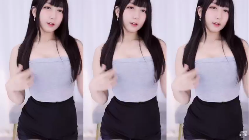 【嘿一只小河马 舞蹈】10-07 15:05