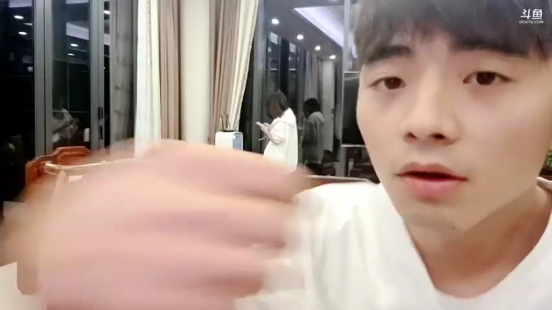 【2021-10-08 23点场】逐梦兄弟：接紫薇大美女！