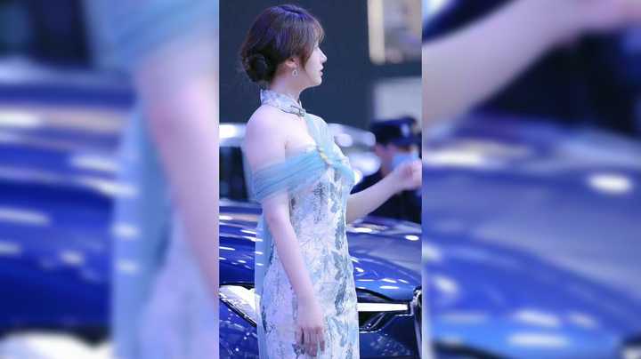 这个美女车模 突然爆红，确实很漂亮啊