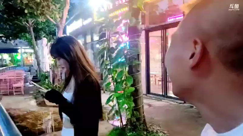 【2021-10-10 18点场】逐梦兄弟：海鸟与鱼不同路