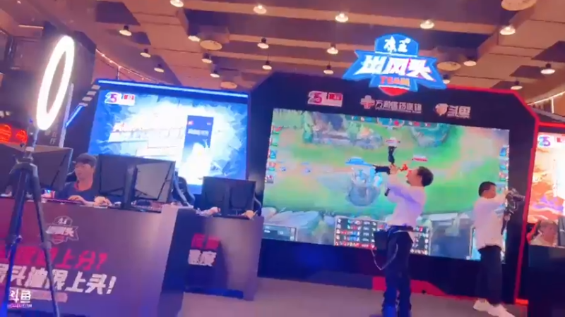 【2021-10-10 16点场】南波儿大魔王丶：重庆来啦！