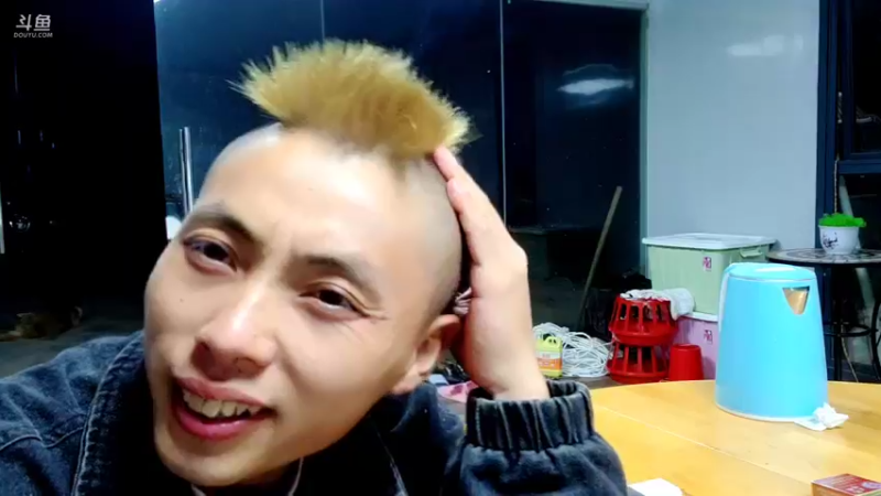 【2021-10-11 22点场】逐梦兄弟：回重庆，到基地开播