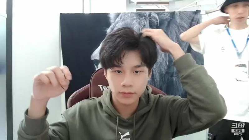 【2021-10-11 13点场】DYG丶小义：又来了 哎！！！