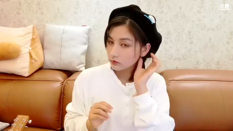 【2021-10-11 19点场】我是唐菲：你的星是否宜居 请让我感应