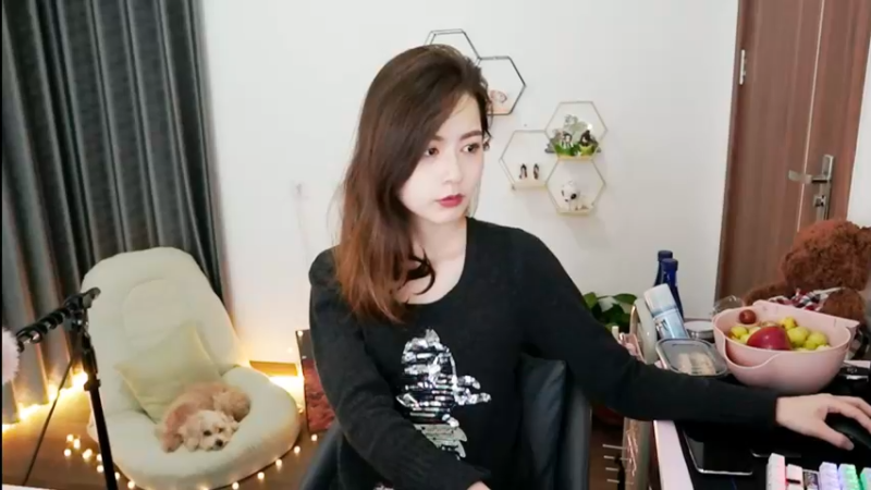 【2021-10-12 16点场】传情小小：这两台电脑该砸了