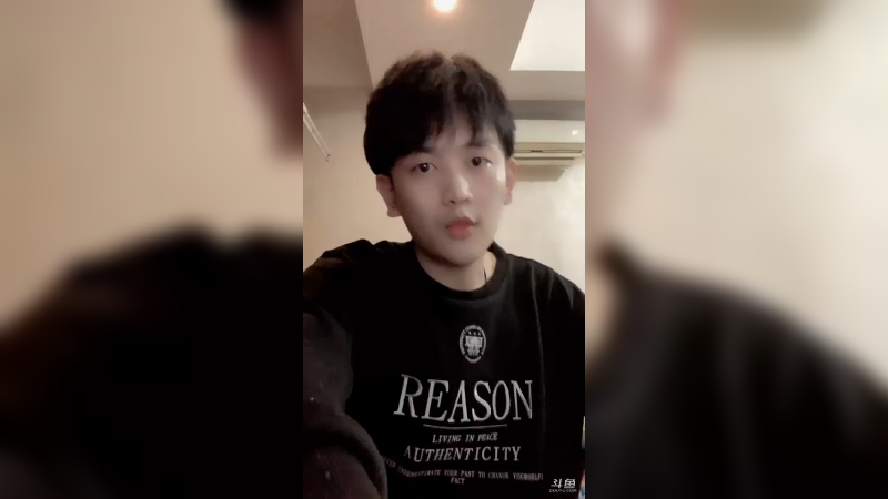 【2021-10-12 21点场】芒果Ace：【果子】这里超级好看