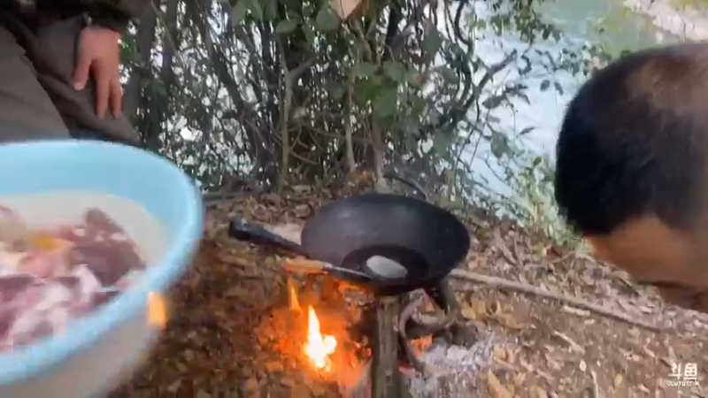 【2021-10-13 16点场】魅力生活i：不忘初心方得始终 468241