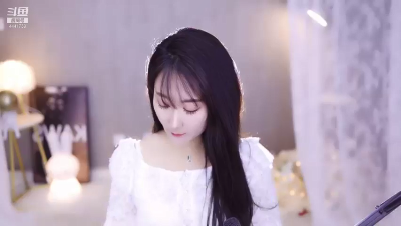 【2021-10-14 20点场】Jue美娘：搞笑 治愈下？