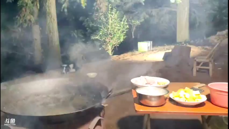 【2021-10-14 18点场】主播阿郎：欢迎成员闪电⚡加入