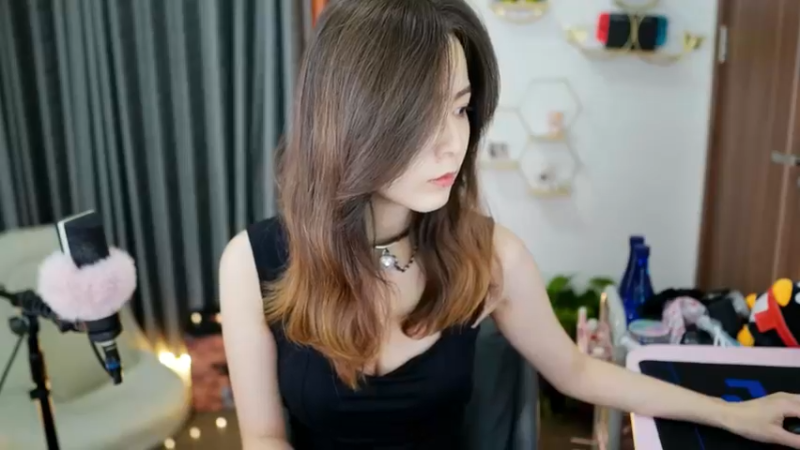 【2021-10-15 16点场】传情小小：我们有直播间号啦~~~