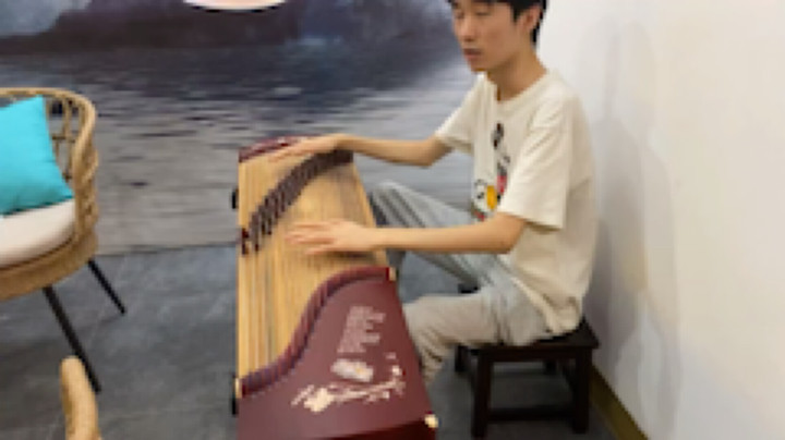 大胖狗在参加好朋友大肥蛇的婚礼  这几天不播 这琴技给几分