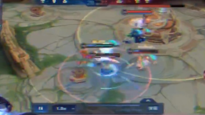 今天依旧是沉着冷静的保安