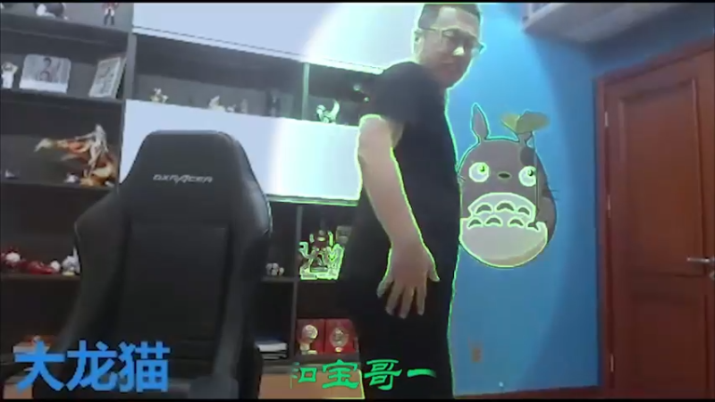 猫哥，变声唱法？
