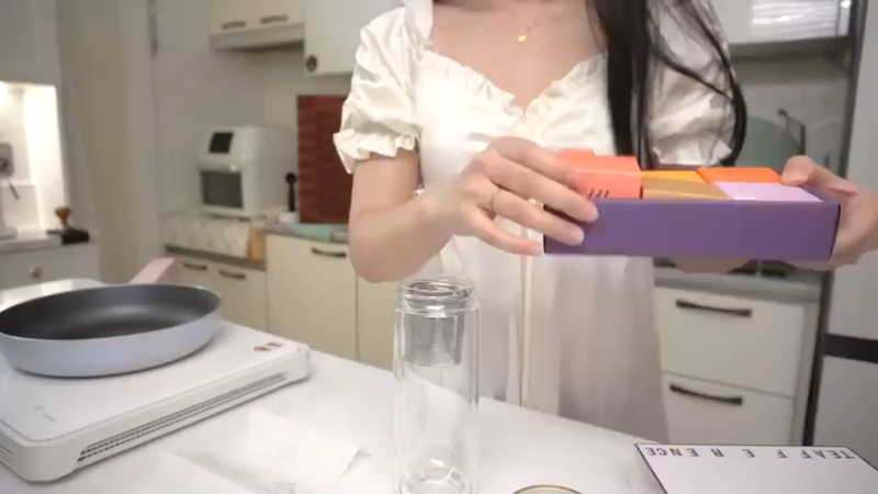 买完菜后制作辛拉面炒面，吃一碗凉爽的冷面的日常，家常便饭，厨房用品购物开箱，希腊桃子，麻辣烫，蘑菇饭，腌酸黄瓜买完菜后制作辛拉面炒面，日常，家常便饭，厨房用品购
